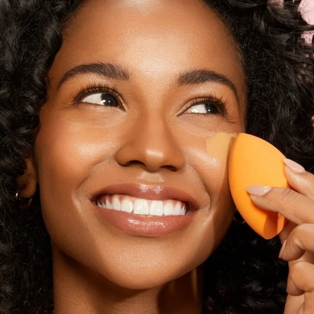 REAL TECHNIQUES FOUNDATION BLENDING SPONGE‼️